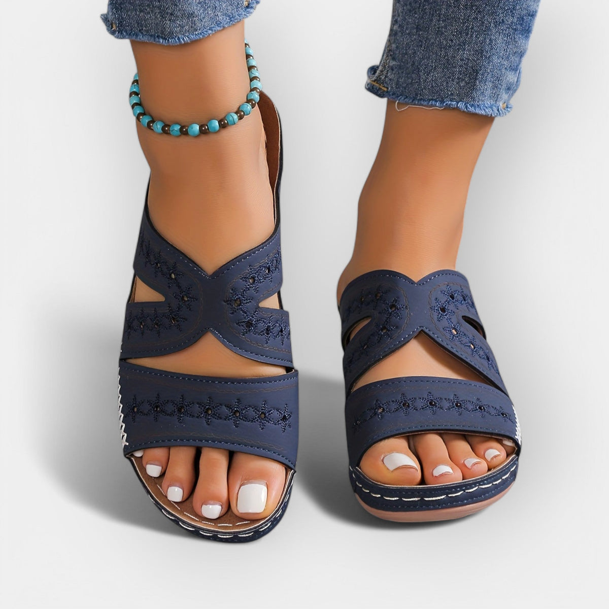Anatomical Sandals for Everyday Use